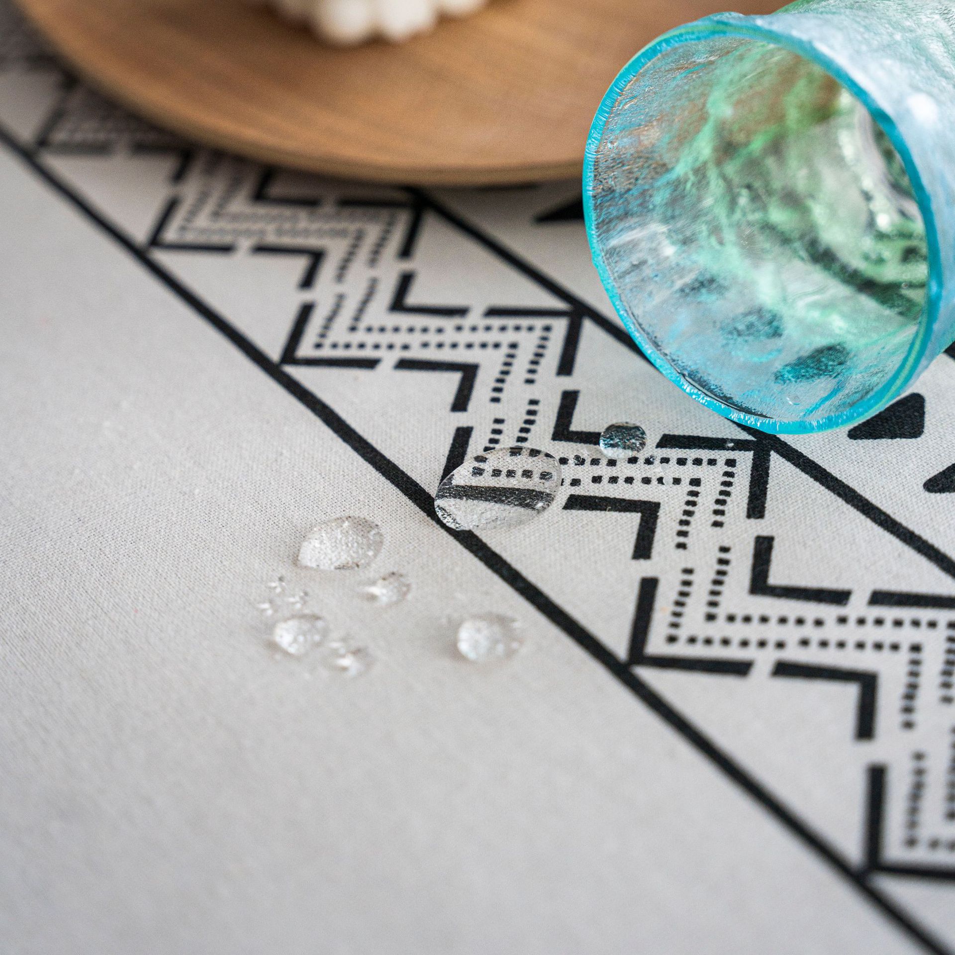 Geometric Tassel Tablecloth