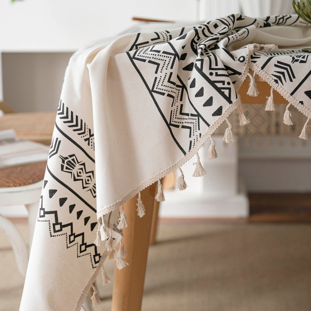 Geometric Tassel Tablecloth